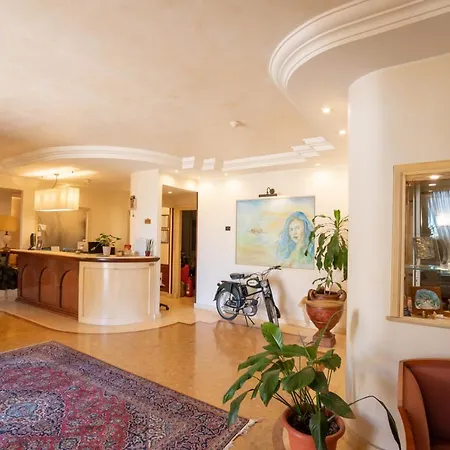 Ristorante Vecchia Vibo מלון 3*