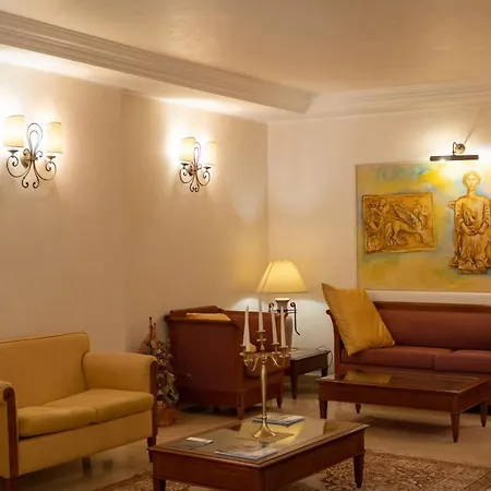 מלון Ristorante Vecchia Vibo 3*