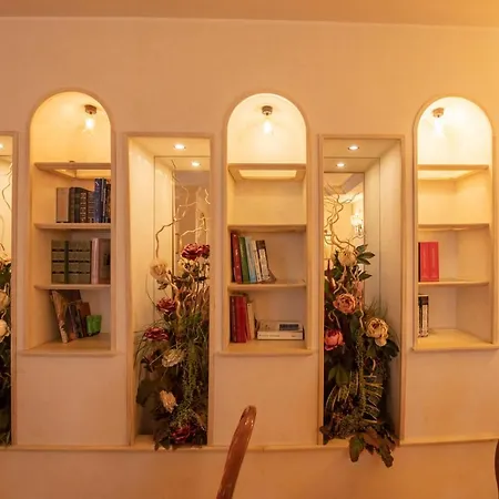 מלון Ristorante Vecchia Vibo 3*