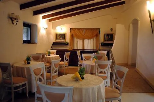 韦基亚威宝餐厅酒店 酒店 3*