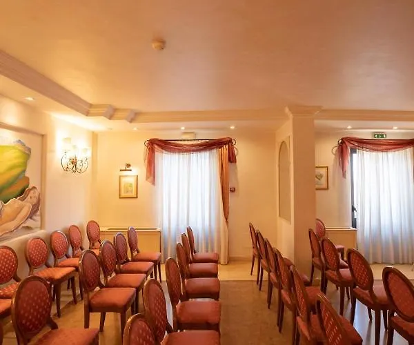 韦基亚威宝餐厅酒店