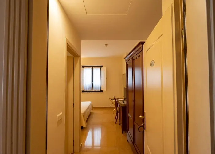 韦基亚威宝餐厅酒店 3*