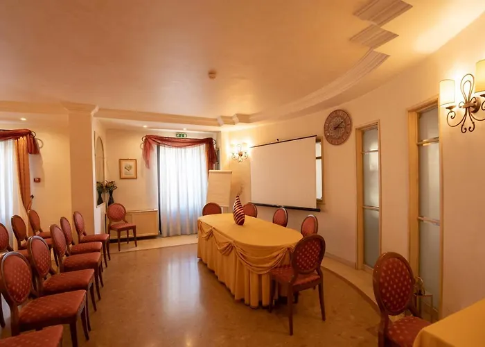 韦基亚威宝餐厅酒店 酒店 维博瓦伦蒂亚